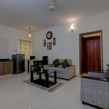 Sunshine Suites Grand Deluxe Bengaluru Kültér fotó