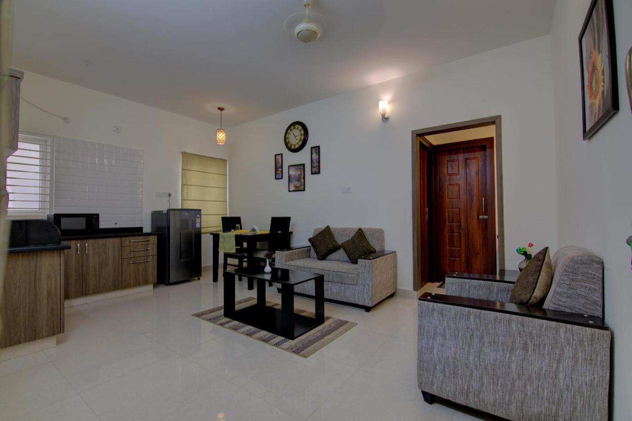 Sunshine Suites Grand Deluxe Bengaluru Kültér fotó