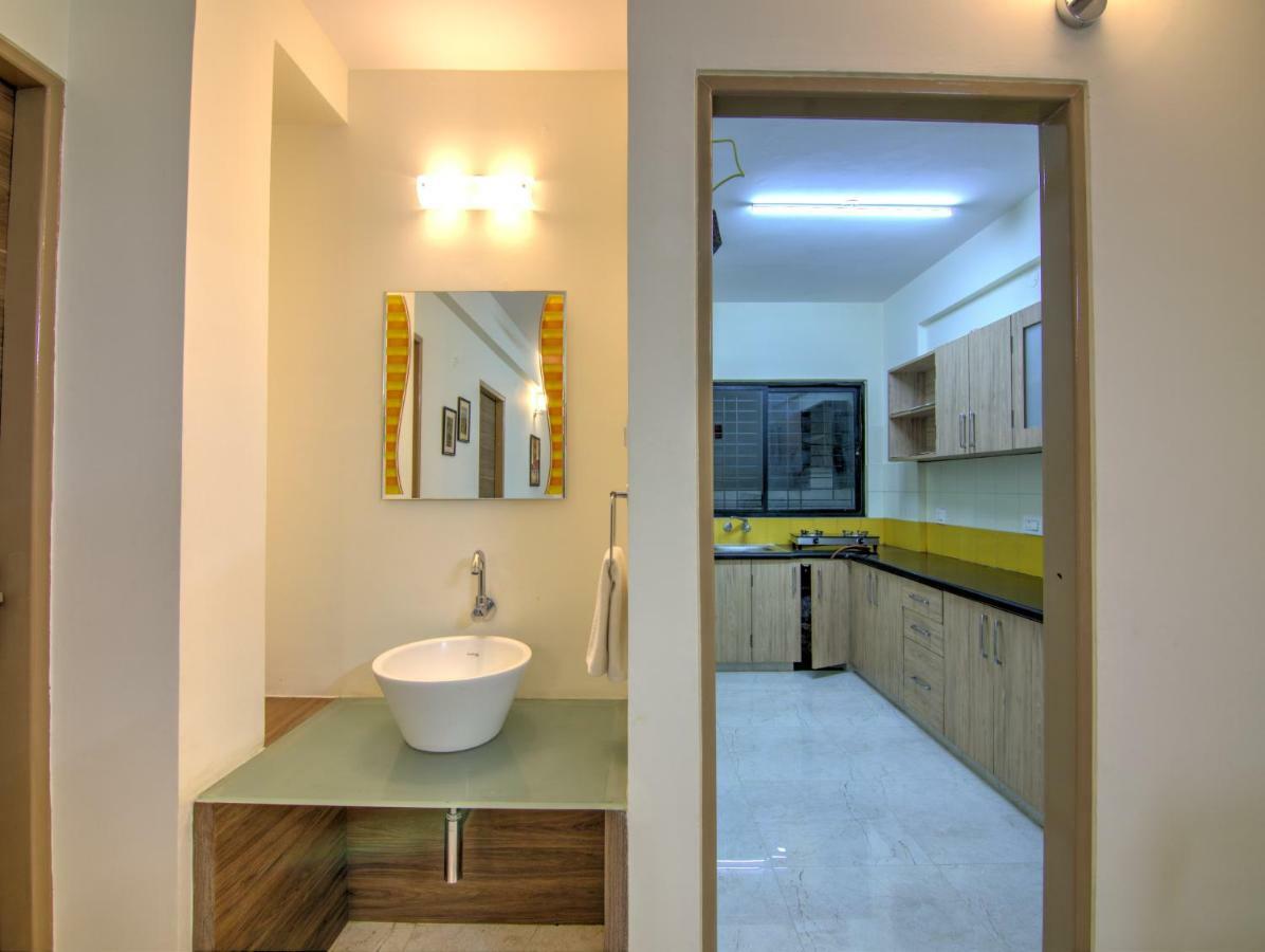 Sunshine Suites Grand Deluxe Bengaluru Kültér fotó